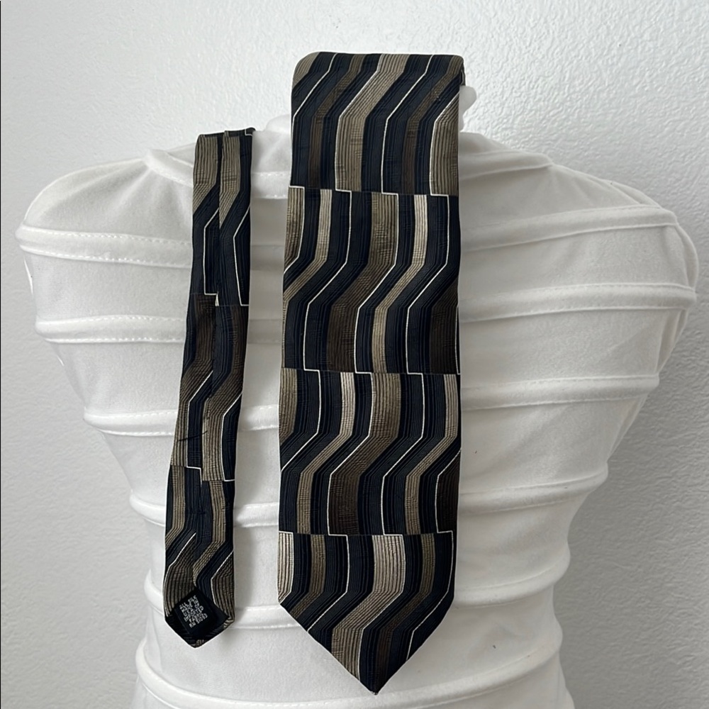 Men's Black and Brown Geometric Tie